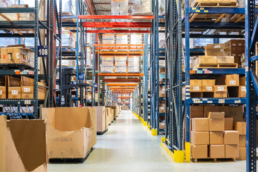 How Lithium Ion Wholesale Distribution Demands More Precision than Traditional Supply Chains