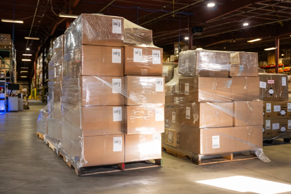 E-commerce Warehouse Robots: How Robotics Keeps D2C Fulfillment Fast, Accurate, and Peak-Ready