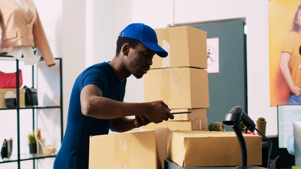 <h1 class="card-article__title h3 text-light">The Best 3PL for Scaling a Shopify Brand: What Growing Merchants Really Need</h1>